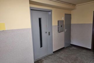 Obyvatelé 1. patra odmítali přispět za výtah, protože ho nepotřebují. Spor skončil až u soudu